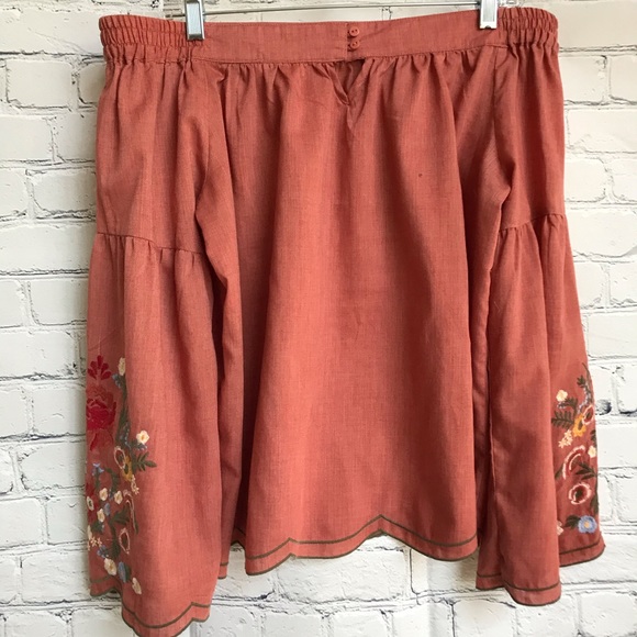 Umgee Tops - Umgee off-the-shoulder blouse with embroidery